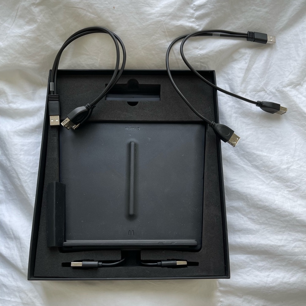 Nomad Tesla Model 3 Wireless Charger